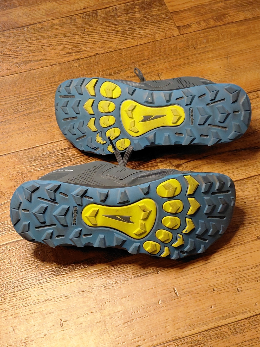 Altra 9.5 Men's Trail Shoes in Gray with Teal Accents Loan Peak 5, Wide Toe Box - Picture 7 of 15